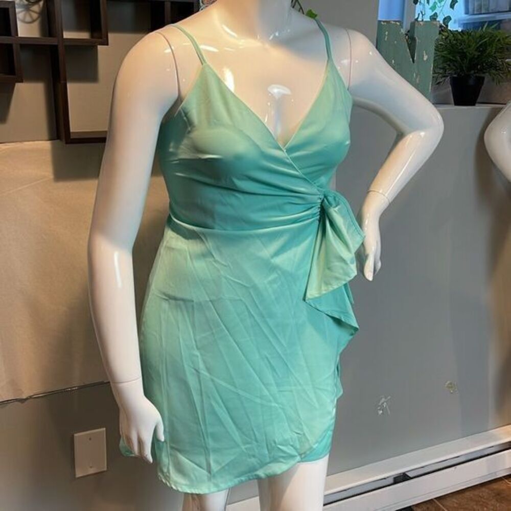Cupshe Seaglass Overlap Neckline Asymmetrical Dress Bow V-Neck Size L RefCPS082 - Picture 6 of 10
